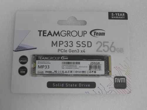 Teamgroup 256GB MP33 PCIe M.2 SSD - Festplatte mit ultraschneller Lesegeschwindigkeit von 1600 MB/s und Schreibgeschwindigkeit von 1000 MB/s, ideal für PC und Laptop-Upgrades.