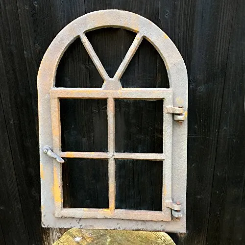 Antikas Fenster Stall Fenster antik-ländlich - Fliegengitter im rustikalen Design, ideal für eine charmante Landhausatmosphäre und ermöglicht frische Luftzirkulation.