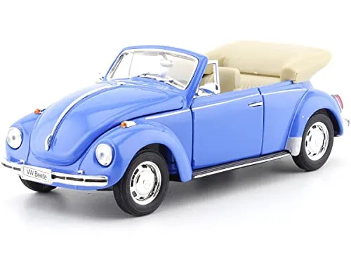 Modellfahrzeug VW Käfer Cabriolet hellblau.