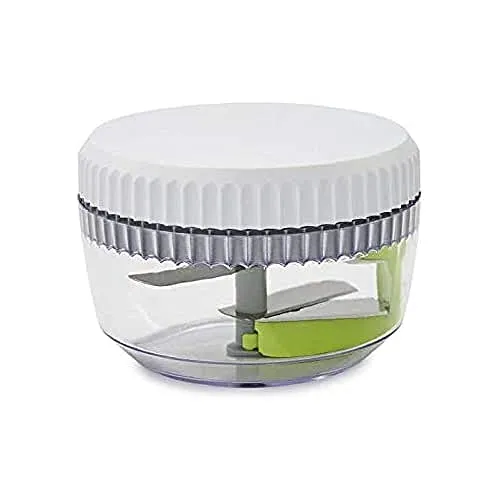 Betty Bossi Onion Chopper ist Nicht nur Zwiebelschneider, sondern echter Allrounder – als Zwiebelhacker, Gurkenschneider oder für sämtliche andere Zutaten