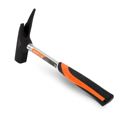 KENDO Latthammer Zimmermannshammer 600g - Hammer für den Dachdecker, Zimmermann, Schreiner - Zimmererhammer Stahlkopf mit magnetischem Nagelhalter - Nagelzieher - Robuster Stahlrohrstiel