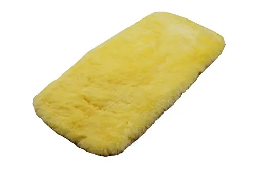 Naturasan Universal Lammfell Sitzauflage, Lammfell Kinderwagen Sitzeinlage für Buggy, Babyschale, Babybett, Kindersitz etc. medizinisch gegerbt, gerade Passform, ca 73 x 35 cm, Liner - 01