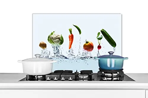 MuchoWow Spritzschutz Küche Küchenrückwand Alu Poster Bilder 70x50 cm Gemüse - Wasser - Zucchini