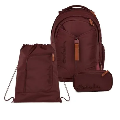 Satch Match Schulrucksack Set 3tlg. inkl. Schlamperbox und Sportbeutel (Nordic Ruby Skandi Edition) - Praktisches Schulrucksack Set mit Schlamperbox und Sportbeutel. Der Rucksack bietet ein seitliches Organizerfach und besteht aus 100% recyceltem Material. Ideal für Schule und Freizeit.