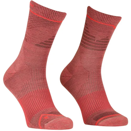 Ortovox Alpine Pro Comp Mid Socks Women wild rose (42-44) - Sportsocken für Damen mit sanftem Kompressionseffekt, ideal für lange Bergtouren. Atmungsaktiv, mit Dämpfung und ergonomischer Passform für optimalen Komfort.