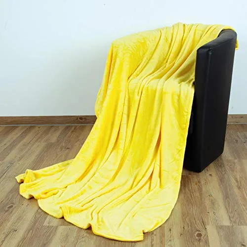 Bestlivings Kuscheldecke Celina 70x100 cm – weiche Wohndecke in Gelb