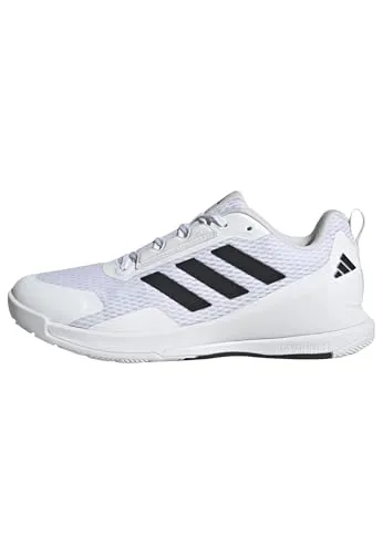 ADIDAS Herren Handballschuhe Novaflight 2 Indoor - Erlebe den Unterschied mit den adidas Novaflight 2 Hallenschuhen. Leichte EVA-Zwischensohle für optimale Dämpfung und abriebfeste Außensohle für besten Halt auf Hallenböden. Ideal für schnelle Bewegungen und dynamisches Spiel.