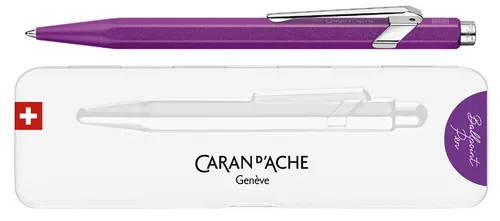 CARAN D'ACHE Druckkugelschreiber 849 Colormat-X violett - Eleganter Druckkugelschreiber in vibrantem Violett, ideal für kreative Köpfe und stilbewusste Schreibliebhaber. Perfekt für den Alltag und besondere Anlässe.