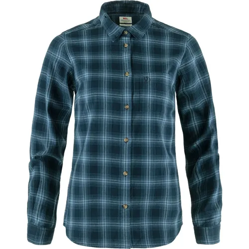 Fjällräven övik Flannel Shirt W dark navy (555) XL - Modische Wanderblusen für Damen, aus weicher Bio-Baumwolle für hohen Tragekomfort und umweltfreundlich. Slim Fit Passform für eine schmeichelhafte Silhouette, ideal für Freizeit und Alltag.