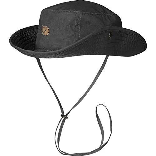 Fjällräven Abisko Summer Hat - Grau (Dark Grey), M - Hut aus strapazierfähigem G-1000 Material, das wasserbeständig gewachst werden kann. Ideal für Outdoor-Aktivitäten und anpassbar mit hochklappbarem Rand und verstellbarem Kinnriemen.