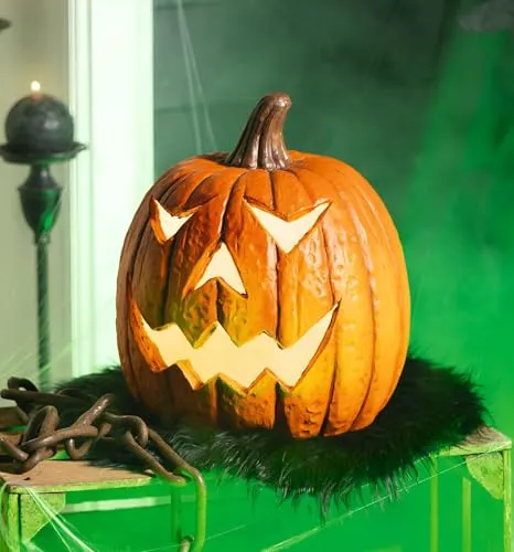 Dekoleidenschaft LED Kürbis Spooky aus Polyresin, orange, 33 cm hoch, Herbstdeko, Halloweendeko, Leuchtkürbis, Leuchtdeko, Halloween Deko, Kürbisdeko