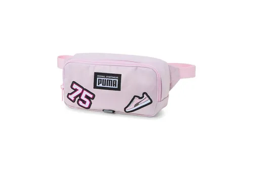PUMA Kinder Bauchtasche Patch Waist Bag 079515 - Gürteltaschen für Kids und Teens mit einzigartigen Badges zum 75. Jubiläum von PUMA, verstellbarem Hüftgurt und nachhaltigem Material.