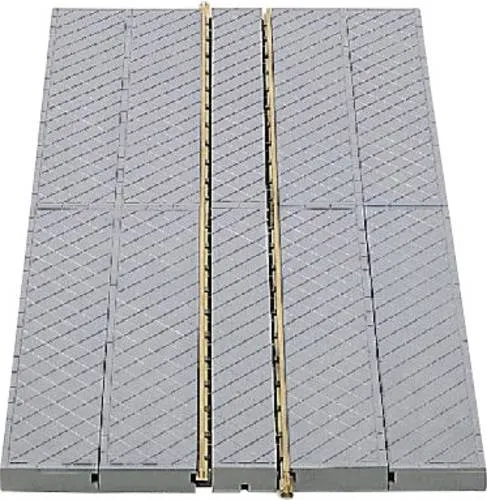 LGB L50340G 12er-Set Bahnsteigplattformen - Gleise für Modelleisenbahnen, ideal für niveaugleiche Einbettung Ihrer LGB-Gleise, inklusive 12 Plattformen für einfachen Ein- und Ausstieg.