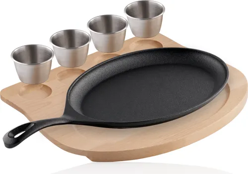 BBQ-Toro Gusseisen Servierpfännchen Set - Pfannen Set mit 1x gusseisernem Servierpfännchen, 4x Edelstahl Dipschalen und Holzunterlage. Ideal für Schmorgerichte und stilvolles Servieren, bereits eingebrannt und sofort einsatzbereit.