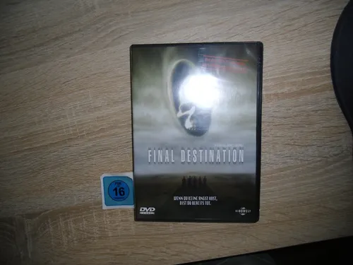 FINAL DESTINATION - DVD - Horrorfilm mit James Wong - DVD-Edition des Kult-Horrorfilms 'Final Destination' von James Wong, ideal für spannende Filmabende. FSK 16, PAL-Format, 16:9 Bildseitenverhältnis.