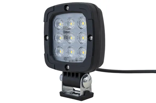 FRISTOM FT-036 SLIM LED-Arbeitsscheinwerfer 9xLED 1400lm - Robuster LED-Arbeitsscheinwerfer FRISTOM FT-036 SLIM mit 1400 Lumen für optimale Ausleuchtung unter extremen Bedingungen. Ideal für Nutzfahrzeuge und Maschinen, sorgt er für Sicherheit und Komfort bei Nachtarbeiten.