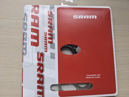 SRAM Bremsscheibe Centerline Rounded 200mm Centerlock - Bremsscheiben mit abgerundetem Profil für optimale Bremsleistung und weniger Geräuschentwicklung, ideal für anspruchsvolle Mountainbiker.