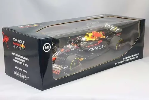 - Oracle Red Bull Racing Honda RB18