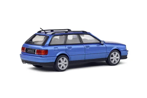 Solido 1:43 Audi Avant S2 Modellauto 1994 - Kingfisher Blue - Modellauto im Maßstab 1:43, fertig montiert und ideal für Sammler. Hochwertige Details und in auffälligem Kingfisher Blue.