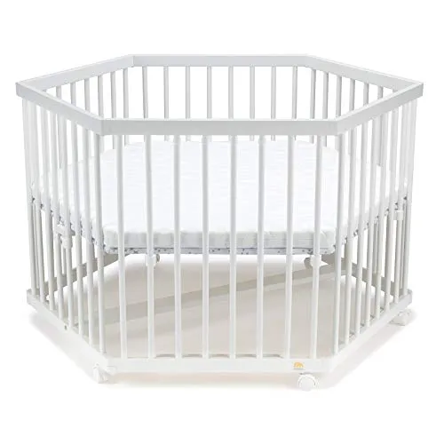 FabiMax 6-eckiges Laufgitter mit Matratze CLASSIC - Laufgitter & -ställe, 3-fach höhenverstellbar mit hochwertiger Matratze und 6 Parkettrollen für optimale Mobilität und Sicherheit.