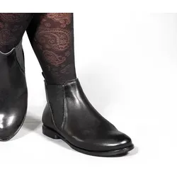 Think Agrat Stiefeletten schwarz Gr. 38,5 - Bequeme Chelsea-Booties - Wanderschuhe mit nahtfreier Vorderpartie und elastischen Gummizügen für optimalen Tragekomfort. Besonders leichte Gummi-Sohle und weiche Zehenkappen sorgen für komfortables Laufen.
