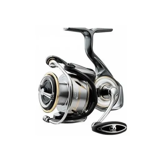 Daiwa 20 LUVIAS LT3000D Angelrolle - Leichte und robuste Angelrolle mit fortschrittlicher LT-Technologie für müheloses Fischen und maximale Leistung.