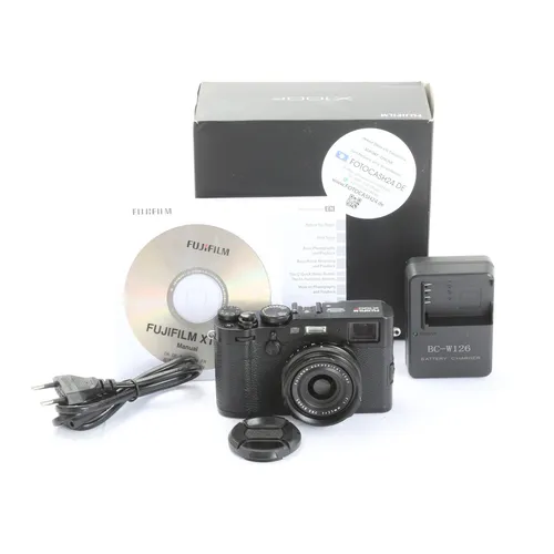 Fujifilm X100F Gebrauchtkamera mit Geschenkbox