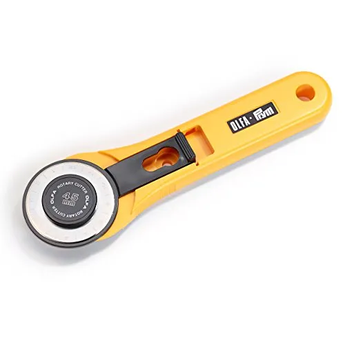 E1 Prym Rollschneider Maxi 45 mm 611370 - Zuschneidescheren für präzise Schnitte, ideal für Patchwork und Quilt-Projekte mit ergonomischem Design für müheloses Arbeiten.