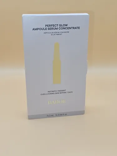 BABOR AMPOULE CONCENTRATES Perfect Glow 7 x 2 ml - Ampulle für sofort makellos wirkende Haut mit Glow Faktor. Reduziert Fältchen, gleicht den Hautton aus und verfeinert Poren für ein rosig frisches, ebenmäßiges Hautbild.
