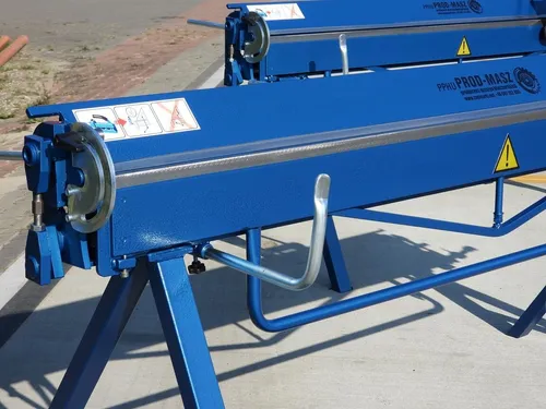 2m Abkantbank mit Magneten + Rollenschere