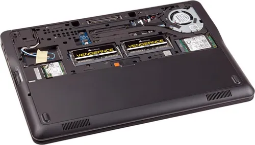 Corsair Vengeance SODIMM 16GB (2x8GB) DDR4 3200MHz CL22 - Arbeitsspeicher für Laptops, optimiert für Intel Core™ i5/i7 Prozessoren, sorgt für schnellere Ladezeiten und einfache Installation.