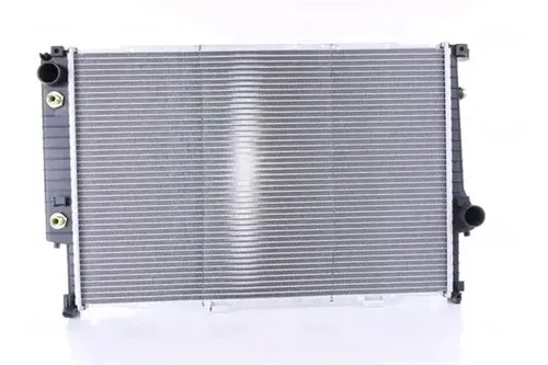 Nissens Kühler 60748A für optimale Motorkühlung