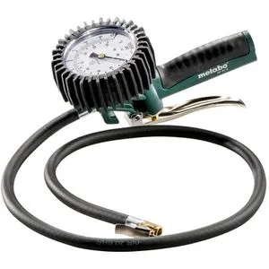 Reifenfüllmessgerät RF 80 G - Druckluftwerkzeuge mit kälteisolierendem Composite-Gehäuse, rutschsicherem Handgriff und großem Manometer für präzise Reifenbefüllung und einfache Handhabung.