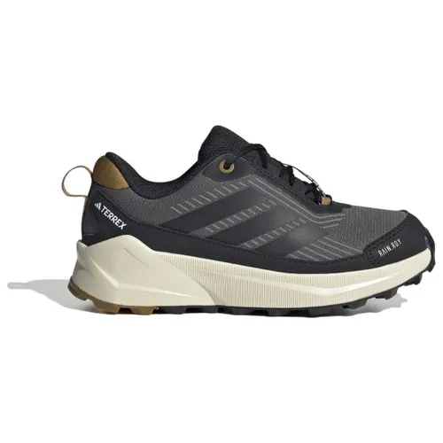 adidas Terrex Kid's Trailmaker 2 RAIN.RDY - Multisportschuhe für Kinder - Wasserdichte Wanderschuhe mit RAIN.RDY-Technologie, ideal für Abenteuer bei jedem Wetter. Farbe: Schwarz; Größe: UK 3,5 / EU 36. Entdecken Sie weitere adidas Terrex Angebote!