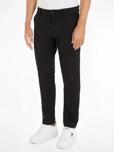 Tommy Jeans Herren Chino Hose TJM Scanton Chino Pant Slim Fit - Schwarz - Jeans für Herren aus 50% Bio-Baumwolle, mit optimaler Passform und hohem Tragekomfort, ideal für Büro und Alltag. Zeitloses Design für vielseitige Kombinationen.