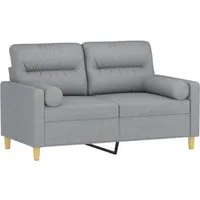 vidaXL 2-Sitzer-Sofa mit Zierkissen in Hellgrau - Modernes 2-Sitzer-Sofa aus strapazierfähigem Stoff mit abnehmbaren Kissenbezügen, ideal für gemütliche Abende und entspannte Gespräche. Robust und bequem mit maximaler Tragfähigkeit von 110 kg pro Sitz.