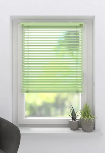 My Home Jalousie, grün, 175cm x 90cm – Elegante Fensterdekoration - Klassische Jalousie in grün, ideal für jeden Raum. Die 25-mm Aluminium-Lamellen bieten optimale Lichtkontrolle und sind einfach zu montieren – ganz ohne Bohren. Perfekt für stilvolle Gestaltung und angenehme Atmosphäre.