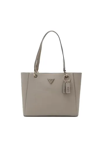 Guess Noelle II Tote - Shopper 37 cm in elegantem Taupe - Die Guess Noelle II Tote vereint stilvolles Design und praktische Funktionalität. Mit zwei Hauptfächern und mehreren Einschubfächern bietet sie großzügigen Stauraum für den Alltag.
