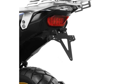 ZIEGER Kennzeichenhalter Classic Complete für Honda XL 750 Transalp - Hochwertiger Kennzeichenhalter für Honda XL 750 Transalp, witterungsresistent und einfach zu montieren. Sportliche Optik mit verstellbarem Neigungswinkel und Blinkerhaltern. Ideal für individuelle Anpassungen.