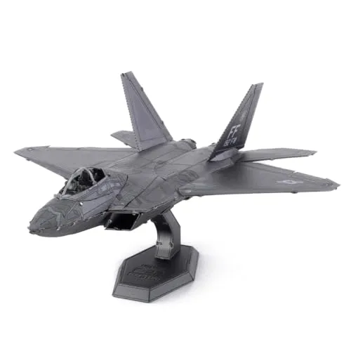 Invento Puzzle Metal Earth, Kampfjet F-22 Raptor - Standard-Puzzle - Faszinierendes 3D-Metall-Puzzle aus lasergeschnittenem Stahlblech, ideal für Bastler und Modellbau-Fans. Einfach zusammenzusetzen ohne Kleber!