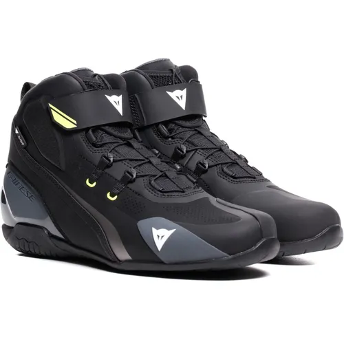 Dainese Herian D-WP Motorrad Schuhe Größe 45 - Wasserdichte und atmungsaktive Motorrad Schuhe von Dainese, ideal für Sommeraktivitäten. Mit verstärkten Zehen und Ferse für optimalen Komfort und Sicherheit.