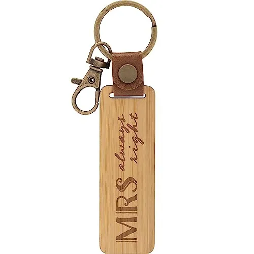 GRUSS & CO Schlüsselanhänger Holz Motiv Mrs | Anhänger aus Bambus mit Gravur Mrs always right, inkl. Karabiner | 48342