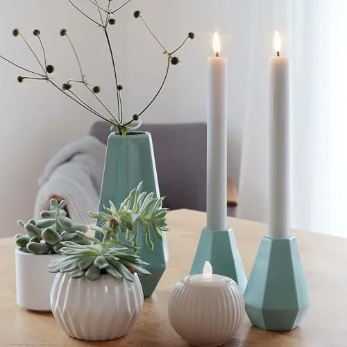 hellum LED Stabkerzen, 2 Stück LED Kerzen mit Timer grau, Kerzen mit Fernbedienung, flackernde Flamme, mit Timerfunktion, batteriebetrieben 24,5 x 2,2cm <59lm 151848