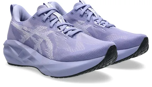Asics NOVABLAST 5 Laufschuhe - Entwickelt für Ausdauertraining, bieten diese hochdämpfenden Laufschuhe von Asics optimalen Komfort und eine individuelle Passform durch Schnürung. Atmungsaktives Obermaterial sorgt für ein angenehmes Laufgefühl.