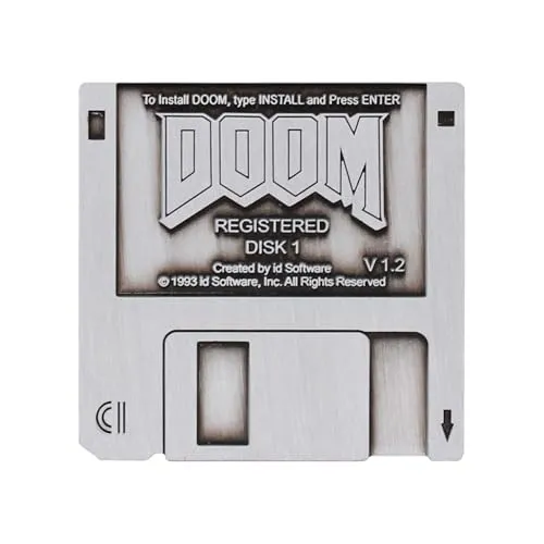 Produktbild Anstecknadel DOOM Floppy Disk Limited Edition, 45 x 45 mm, Metall, Gummi