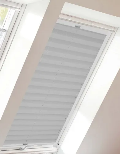 sunlines Dachfensterplissee Young Style Crush, Lichtschutz - Individuell angefertigtes Plissee für Dachfenster, ideal als flexibler Sicht- und Sonnenschutz. Mit modernem Design und stufenloser Verstellbarkeit sorgt es für optimale Lichtregulierung.
