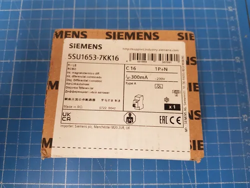 Siemens 5SU16537KK16 Schalter 16A 230V