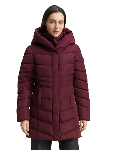 Tom Tailor Regular Fit Steppmantel mit Kapuze in Bordeaux, Größe M - Stylischer Damen Steppmantel von Tom Tailor in Bordeaux mit Kapuze und Stehkragen. Ideal für wechselhaftes Wetter, bietet er Bewegungsfreiheit und praktische Taschen für den Alltag.