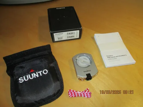 Suunto SS011096010 Optical Clinometer Klinometer Kompass PM-5/360 PC NEU