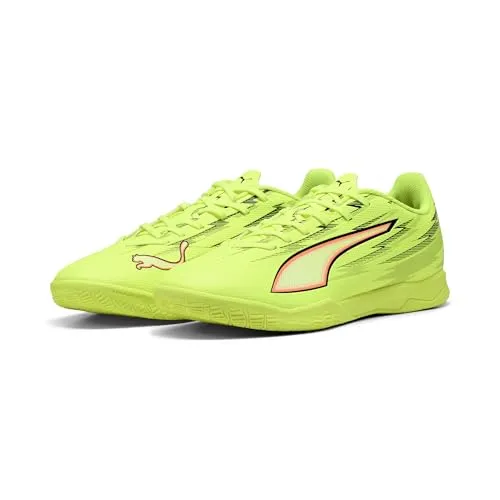 PUMA Ultra 6 Play IT 01 - Grüne Fußballschuhe, Größe 40 - Erlebe optimale Traktion auf festem Boden und Kunstrasen mit dem PUMA Ultra 6. Leichtes Obermaterial aus recycelten Materialien für nachhaltigen Komfort und Leistungssteigerung.